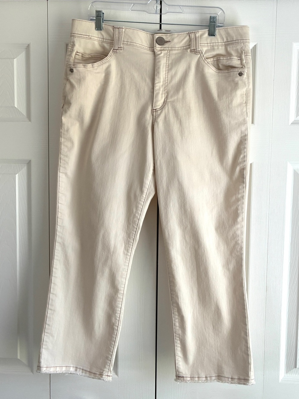 Democracy Cropped Jeans 16 Cream Ivory Straight Leg Stretch Raw Frayed Hem Denim - Picture 2 of 14